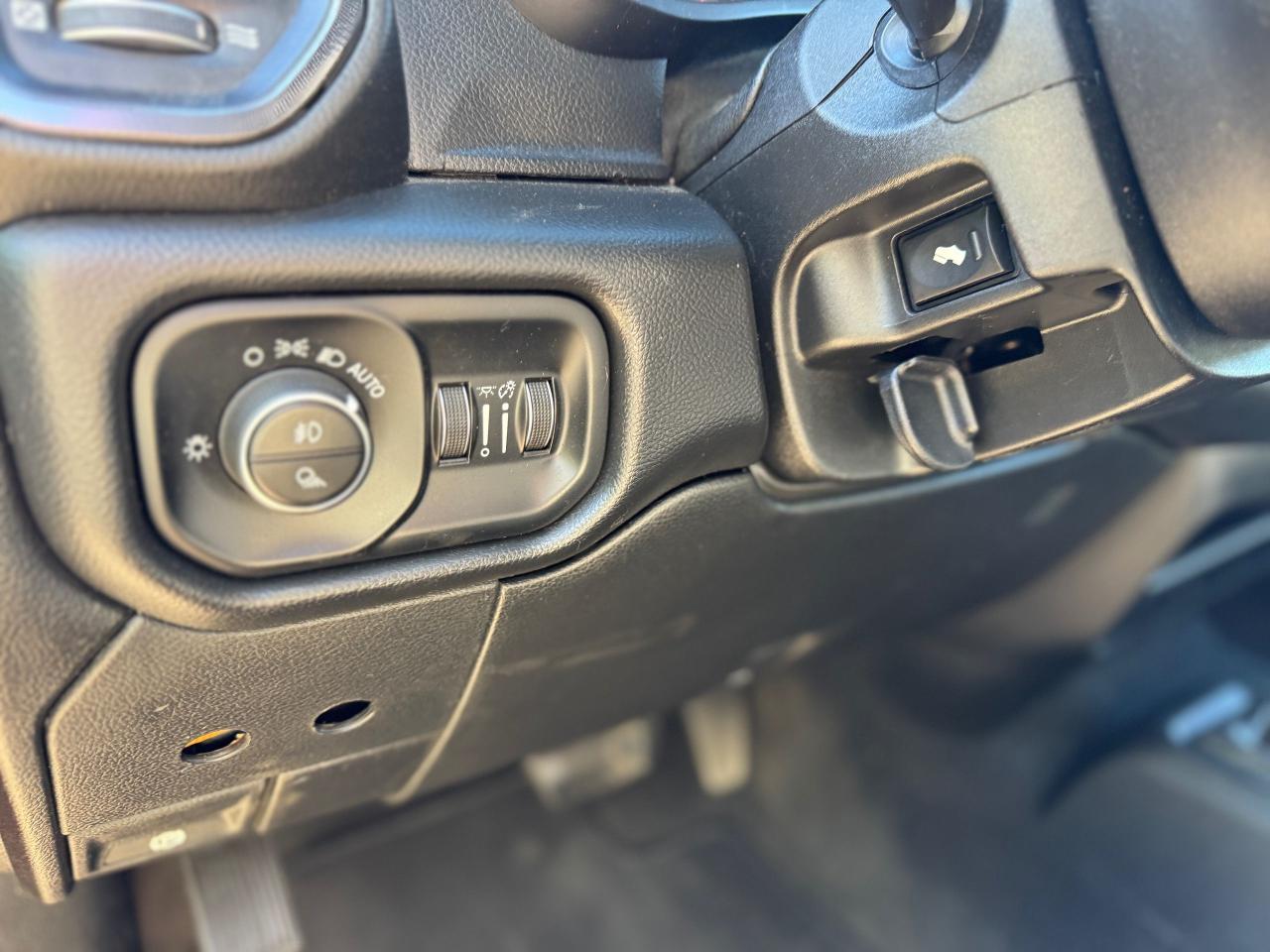 2019 RAM 2500 Power Wagon Clean Carfax | Leather Seats | Low Kms - Photo #18