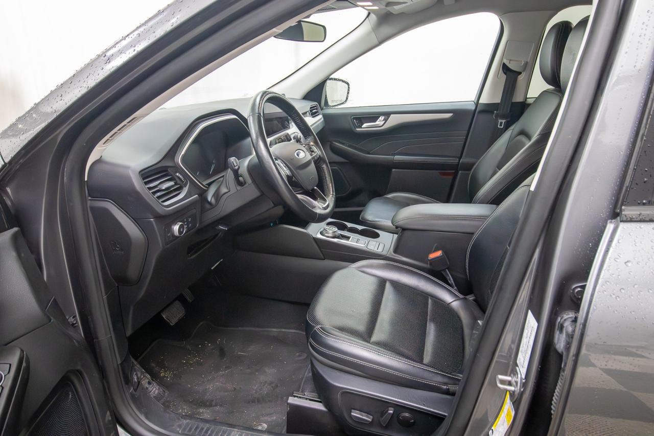 2021 Ford Escape SEL 4WD Photo5