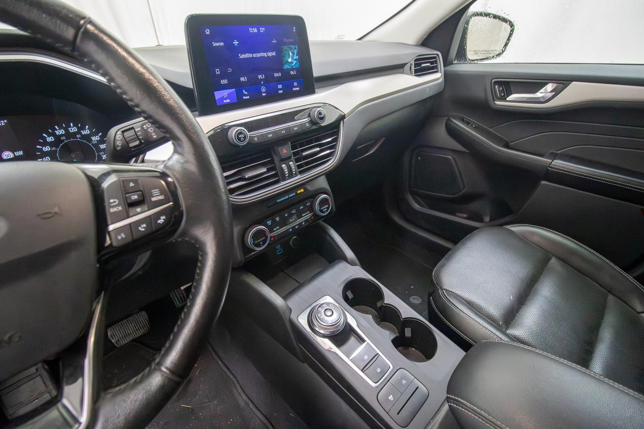 2021 Ford Escape SEL 4WD Photo5