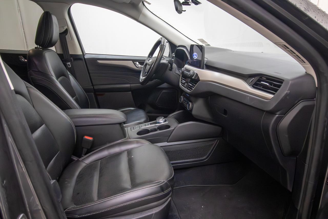 2021 Ford Escape SEL 4WD Photo5