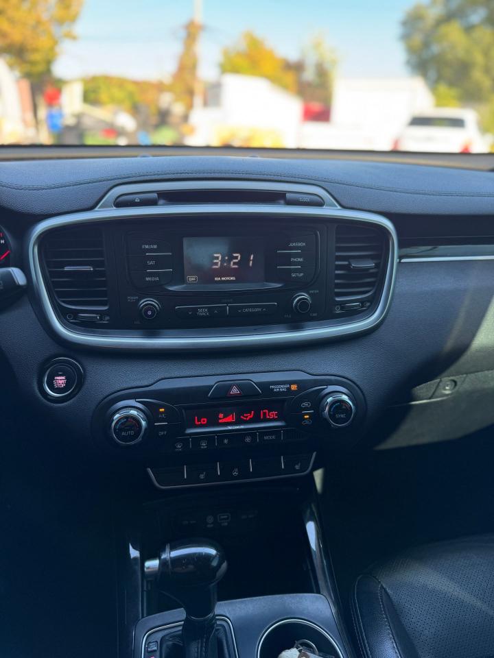 2016 Kia Sorento 2.0L Turbo EX - Photo #10