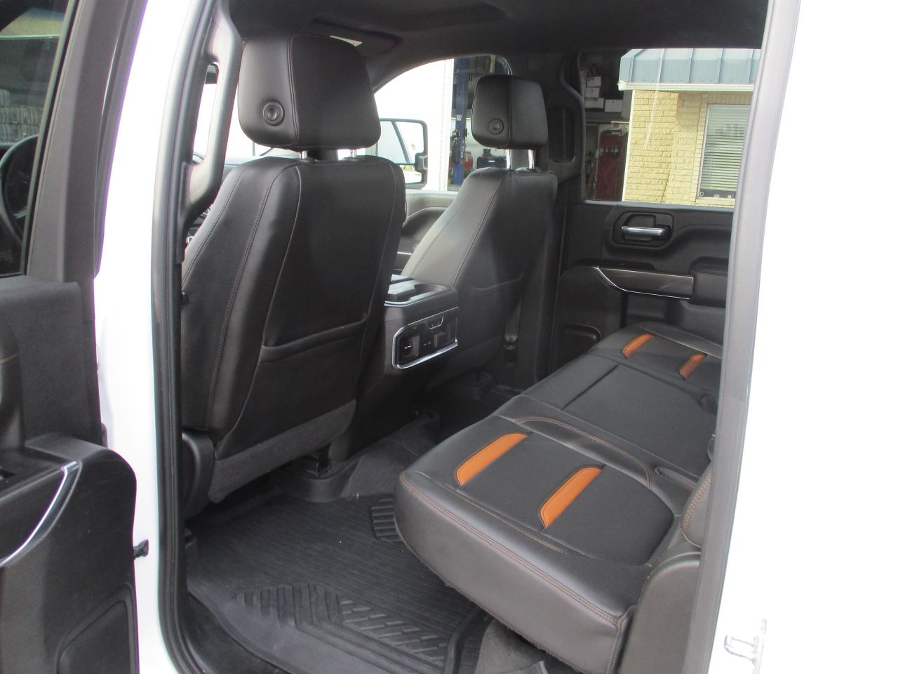 2020 GMC Sierra 2500 AT4 - Photo #8