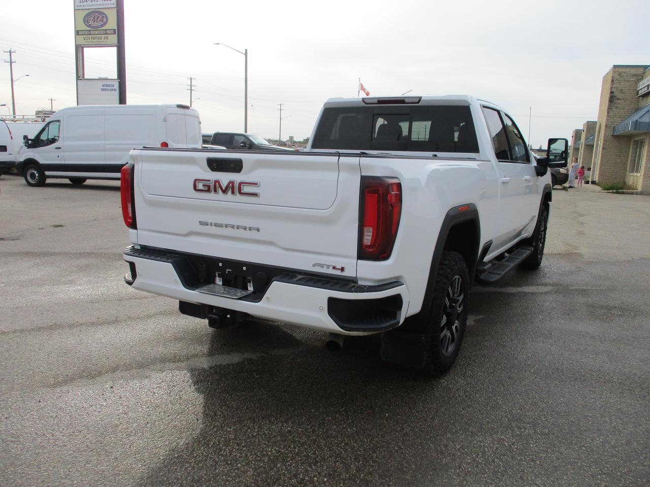2020 GMC Sierra 2500 AT4 - Photo #5