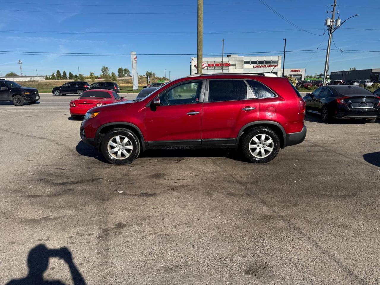 2013 Kia Sorento LX, ONLY 147KMS, ENGINE KNOCKING, AS IS SPECIAL - Photo #2
