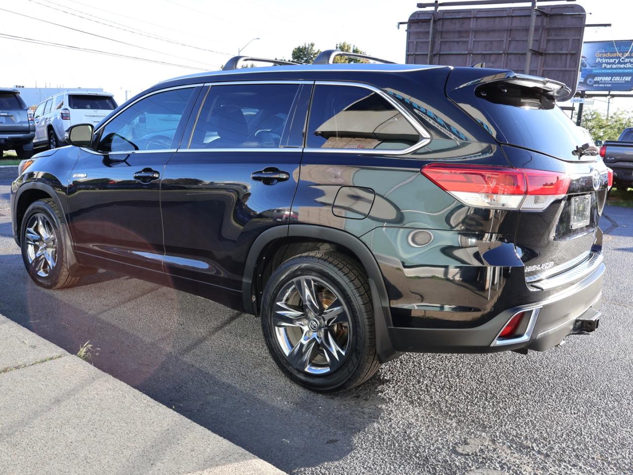 2017 Toyota Highlander HYBRID LIMITED AWD CERTIFIED CAMERA NAV BLUETOOTH LEATHER HEATED SEATS PANO ROOF CRUISE ALLOYS Photo3
