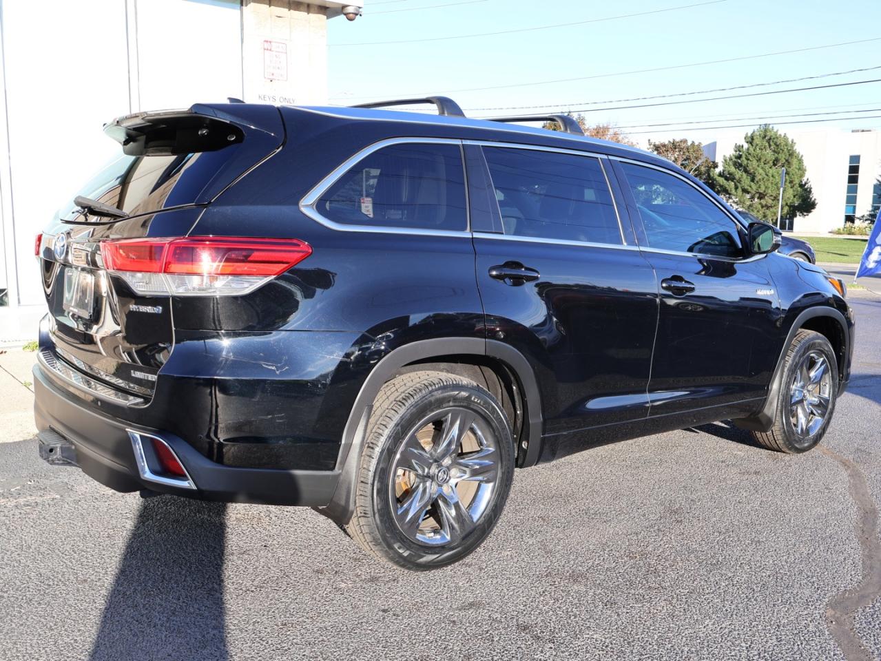 2017 Toyota Highlander HYBRID LIMITED AWD CERTIFIED CAMERA NAV BLUETOOTH LEATHER HEATED SEATS PANO ROOF CRUISE ALLOYS - Photo #6