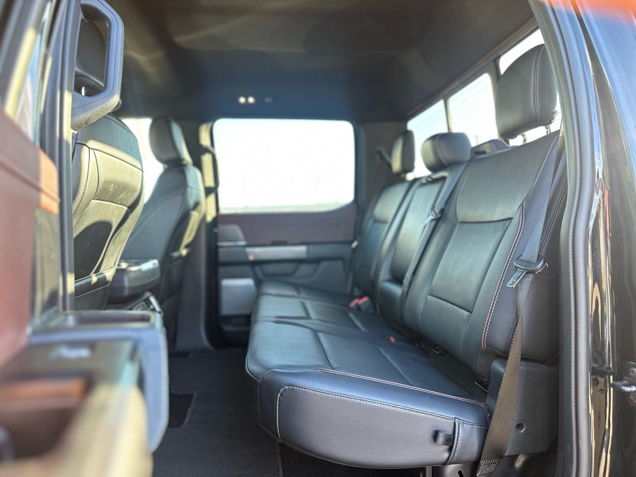 2022 Ford F-150 LARIAT 4X4 SUPERCREW W/ 1 OWNER Photo5