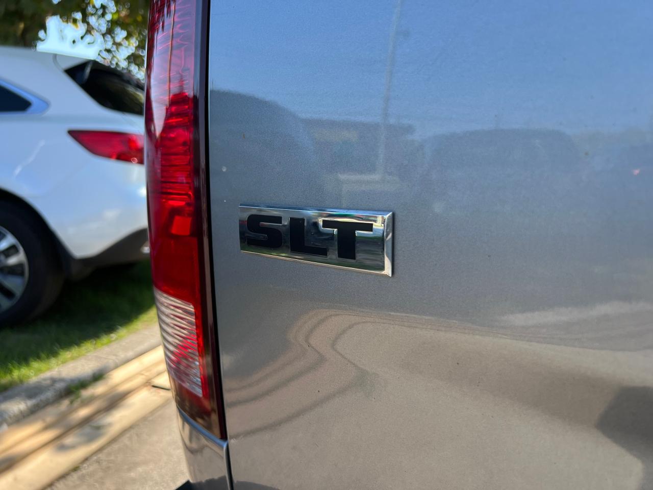 2023 RAM 1500 Classic SLT Low KM Backup Cam AWD FACTORY WARRANTY VALID - Photo #10