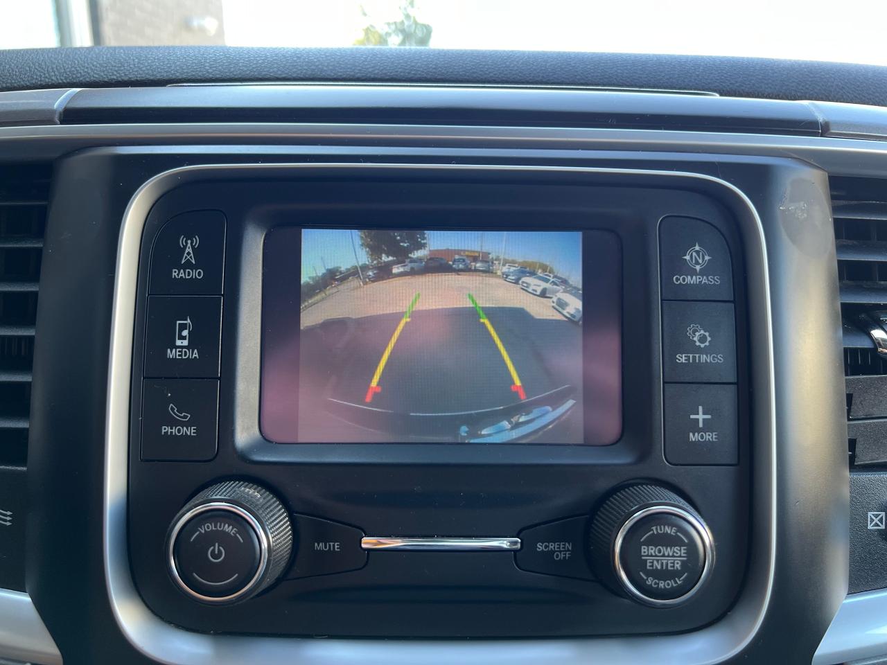 2023 RAM 1500 Classic SLT Low KM Backup Cam AWD FACTORY WARRANTY VALID - Photo #31