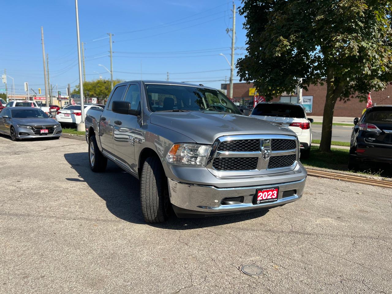 2023 RAM 1500 Classic SLT Low KM Backup Cam AWD FACTORY WARRANTY VALID - Photo #16