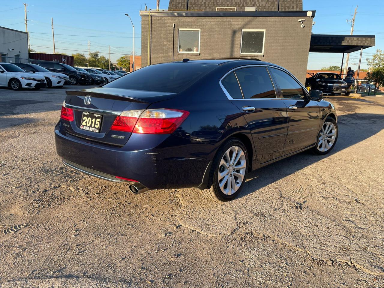 2015 Honda Accord TOURING NO ACCIDENT LEATHER NAVIGATION CERTIFED - Photo #9