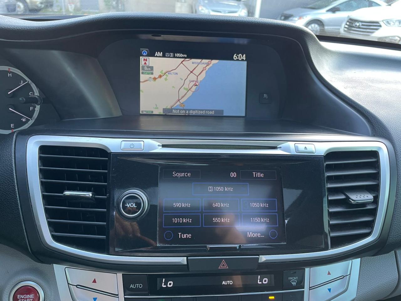 2015 Honda Accord TOURING NO ACCIDENT LEATHER NAVIGATION CERTIFED - Photo #14
