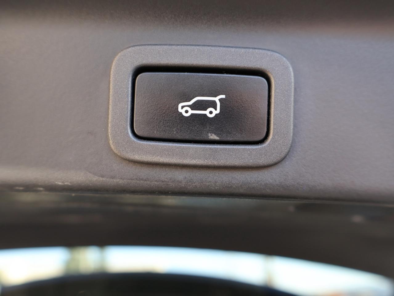 2019 Jaguar F-PACE 20d PRESTIGE AWD CERTIFIED *JAGUAR MAINTAIN* CAMERA NAV BLUETOOTH LEATHER HEATED SEATS CRUISE ALLOYS - Photo #35