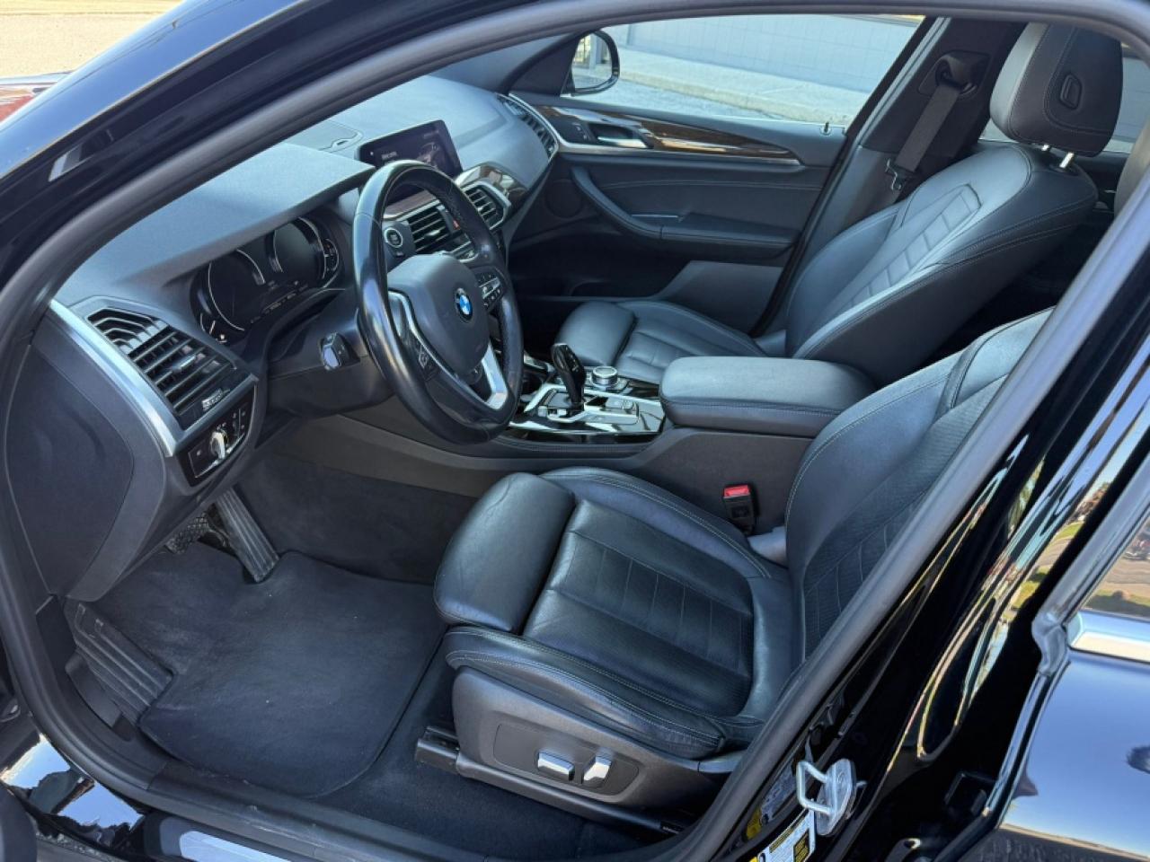 2021 BMW X4 XDRIVE30I/ PANO SUNROOF/ BLINDSPOT SIGNALS/ - Photo #14