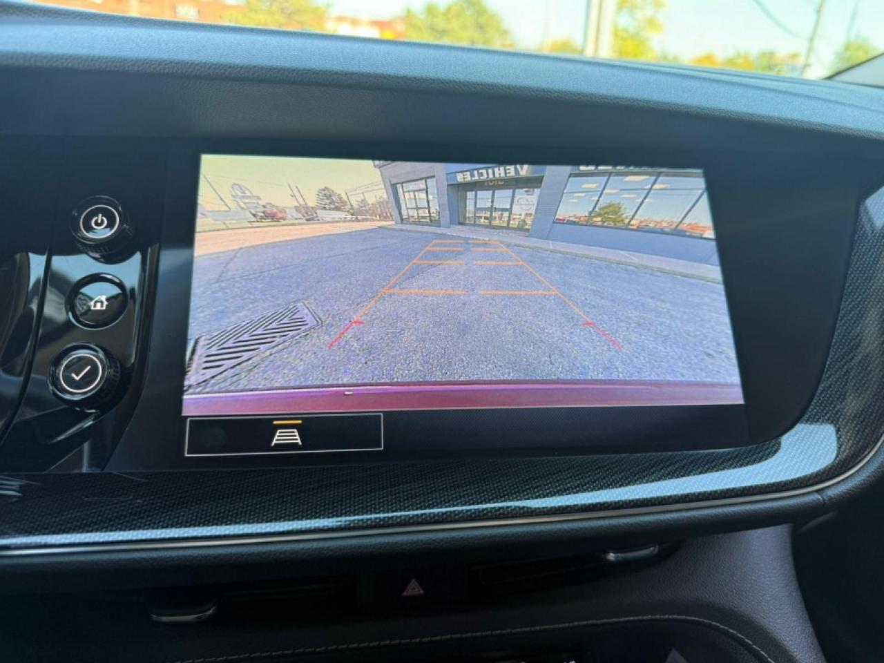 2021 Buick Envision ESSENCE/ LEATHER/ REAR CAMERA/ CARPLAY - Photo #14