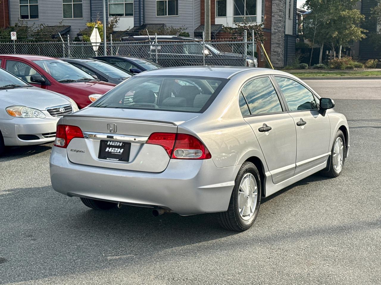 2010 Honda Civic FINANCING AVAILABLE Photo6