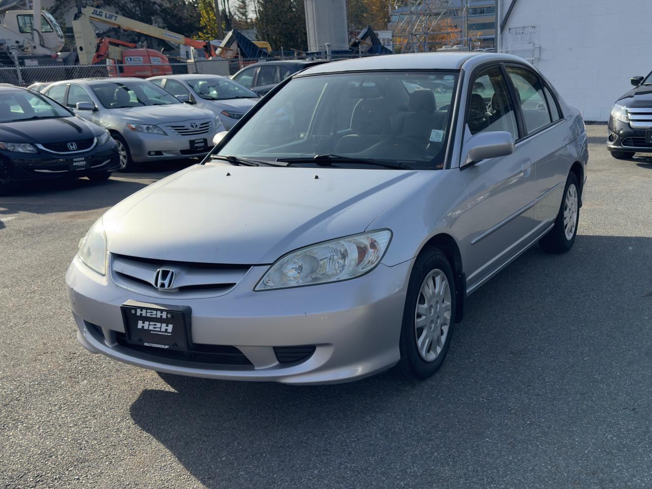 2004 Honda Civic LX Photo1