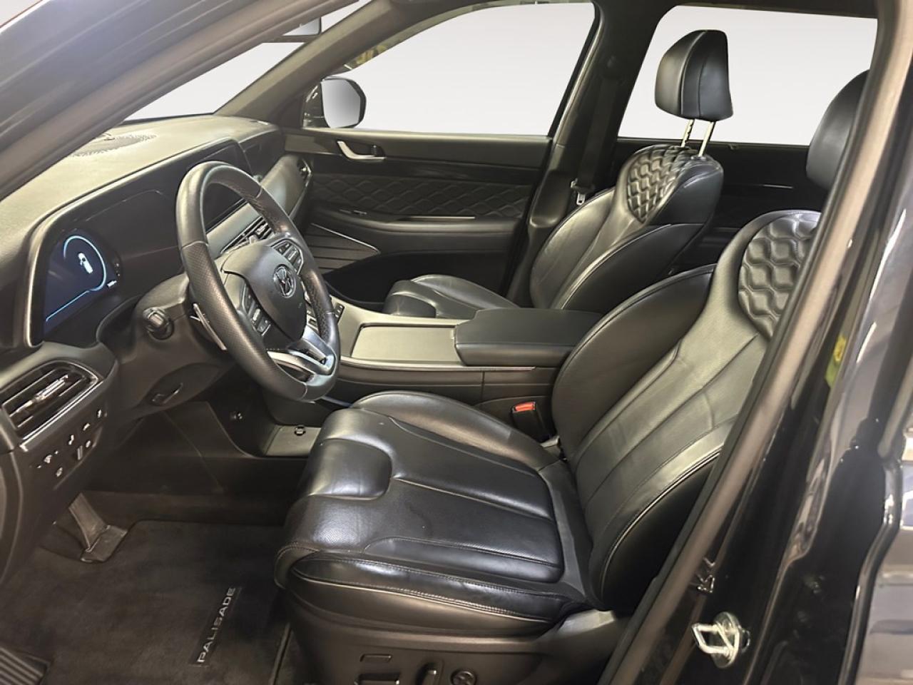 Used 2021 Hyundai PALISADE Ultimate Calligraphy 7-Passenger AWD for sale in Ottawa, ON