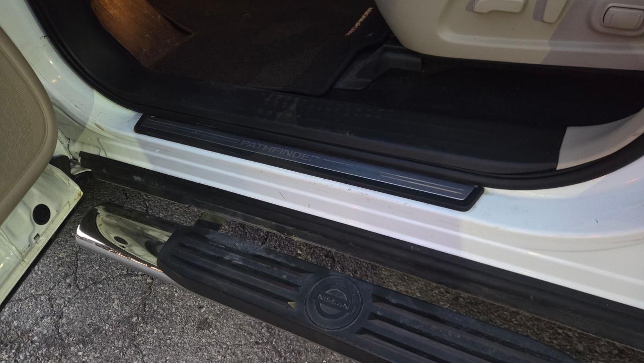 2016 Nissan Pathfinder SL PREMIUM - Photo #24