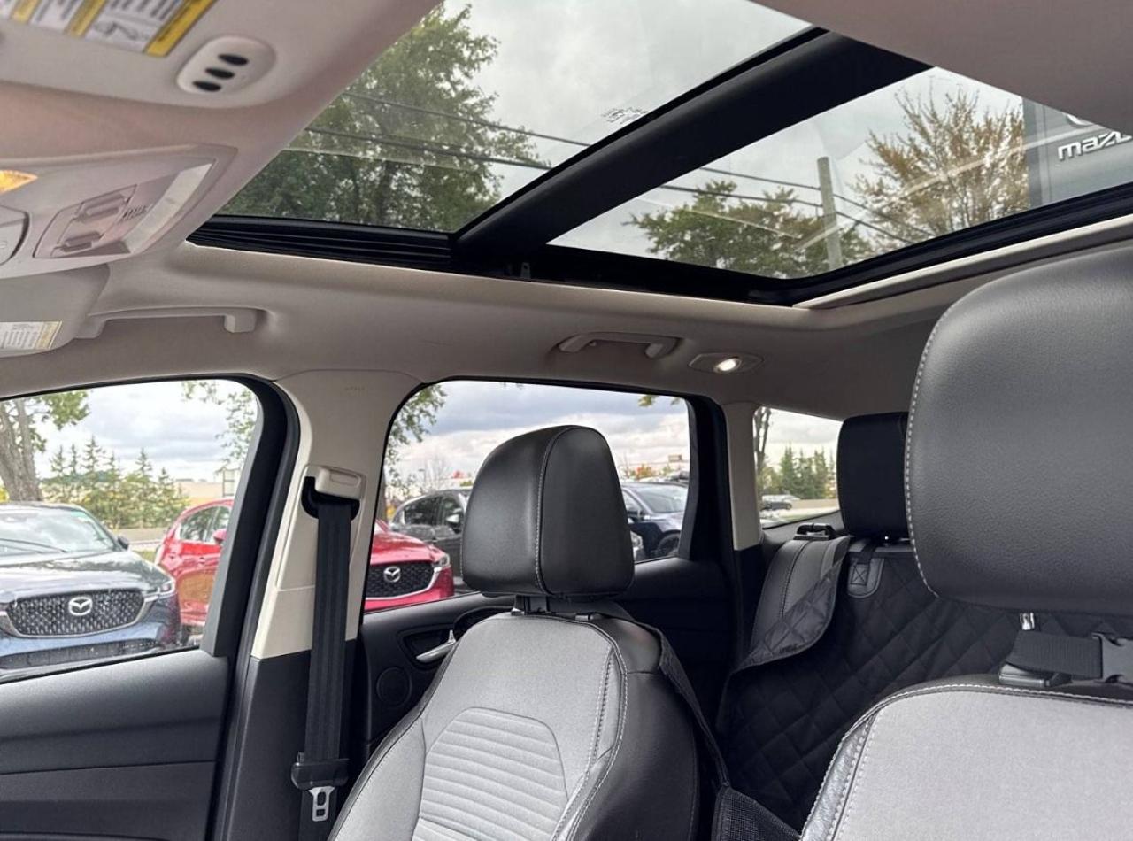 2017 Ford Escape 4WD 4DR TITANIUM - Photo #2