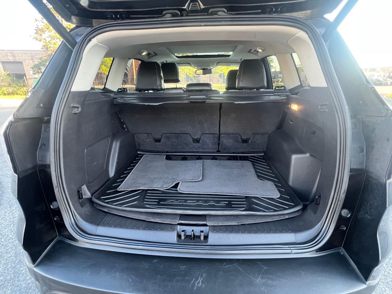 2017 Ford Escape 4WD 4DR TITANIUM - Photo #3