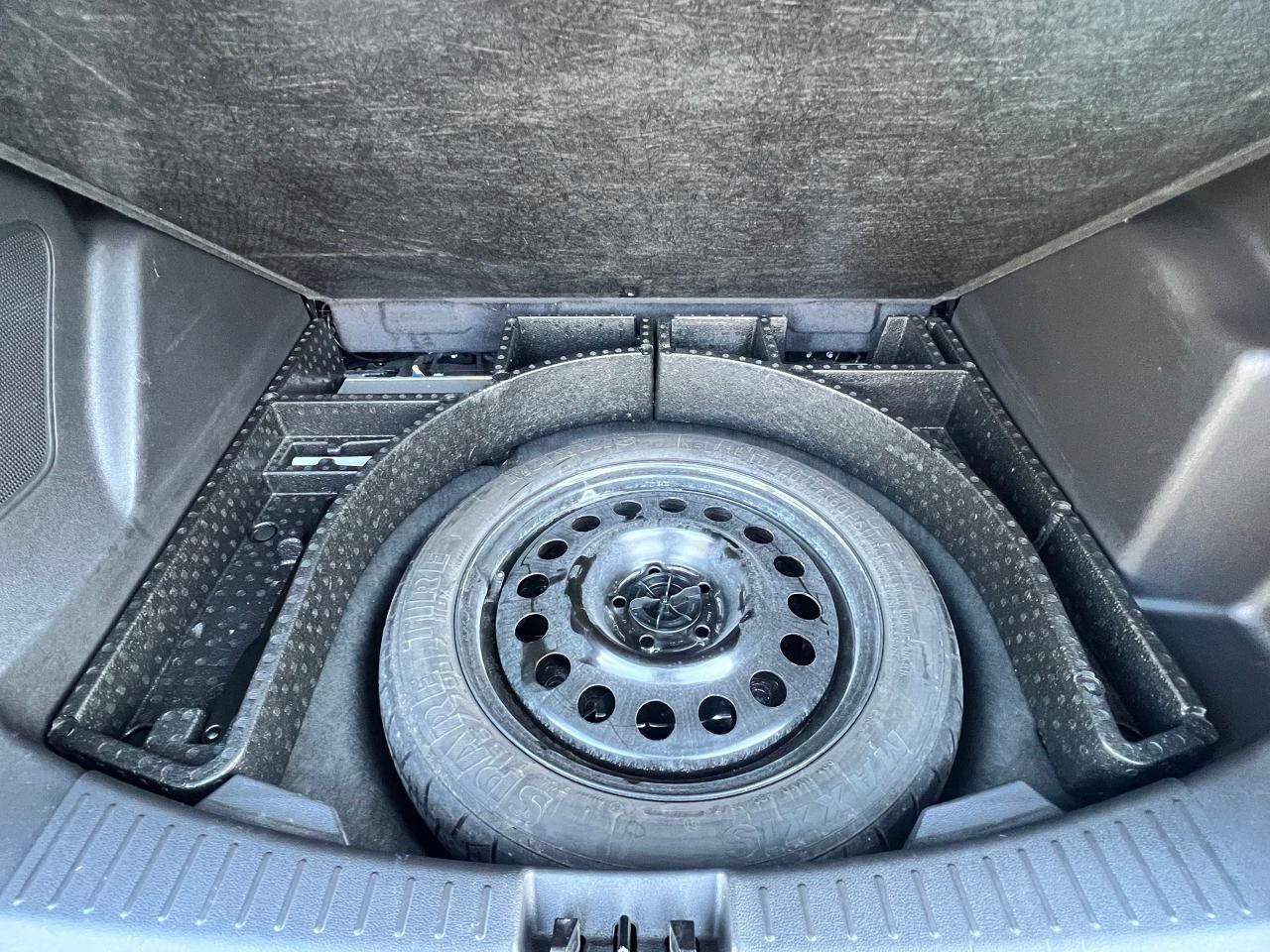 2017 Ford Escape 4WD 4DR TITANIUM - Photo #14