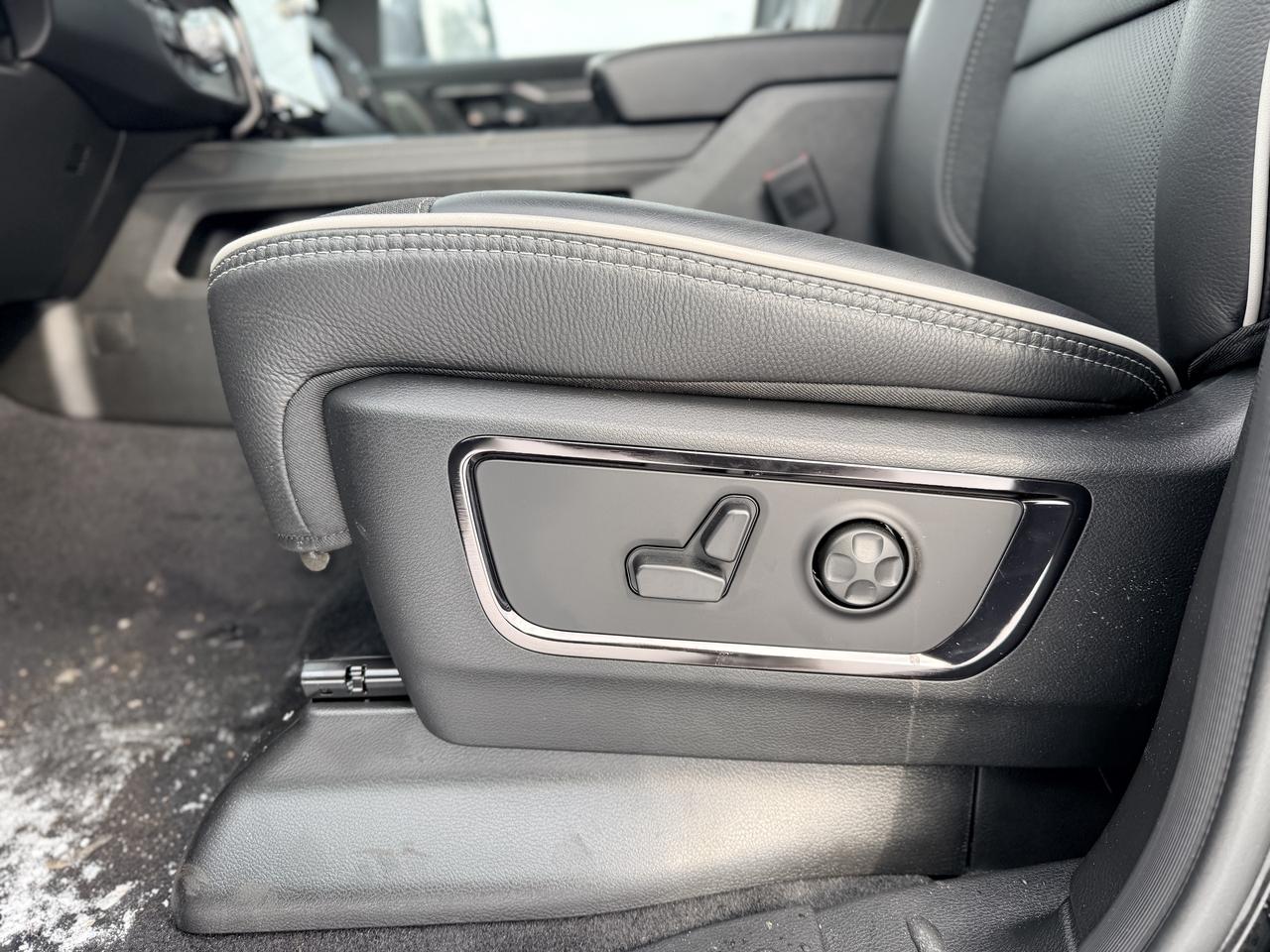 2026 RAM 1500 Limited 4x4 Crew Cab 5'7  Box Photo