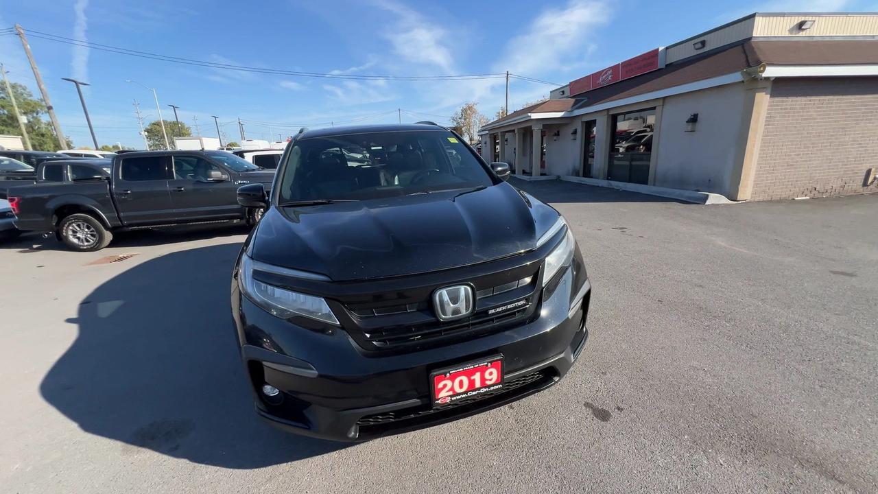 2019 Honda Pilot BLACK EDITION AWD|7-PASS |LEATHER |PANO ROOF | DVD Photo2