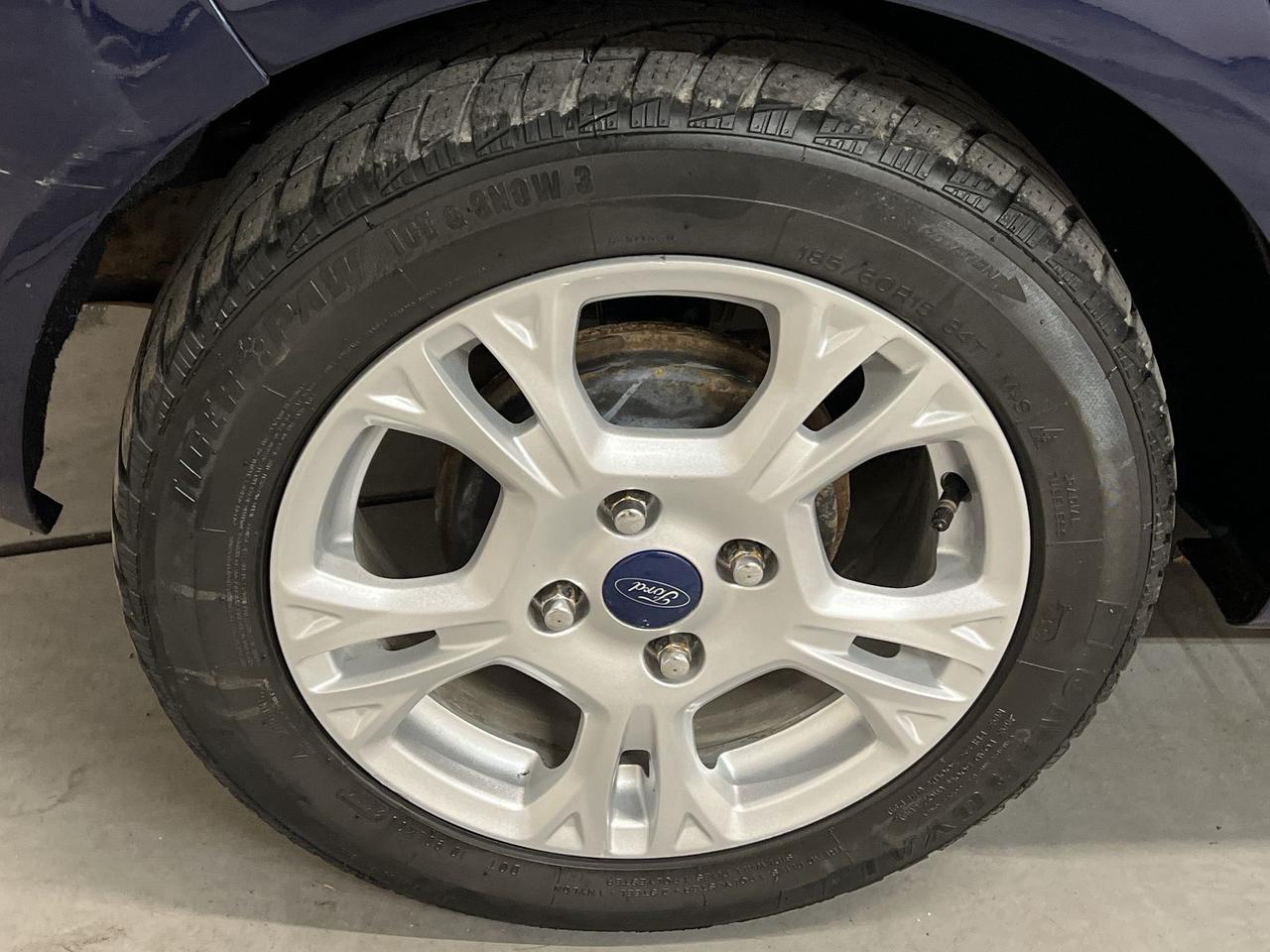 2016 Ford Fiesta SE| CERTIFIED LOW KMS!| AUTO| BLUETOOTH| HTD SEATS Photo