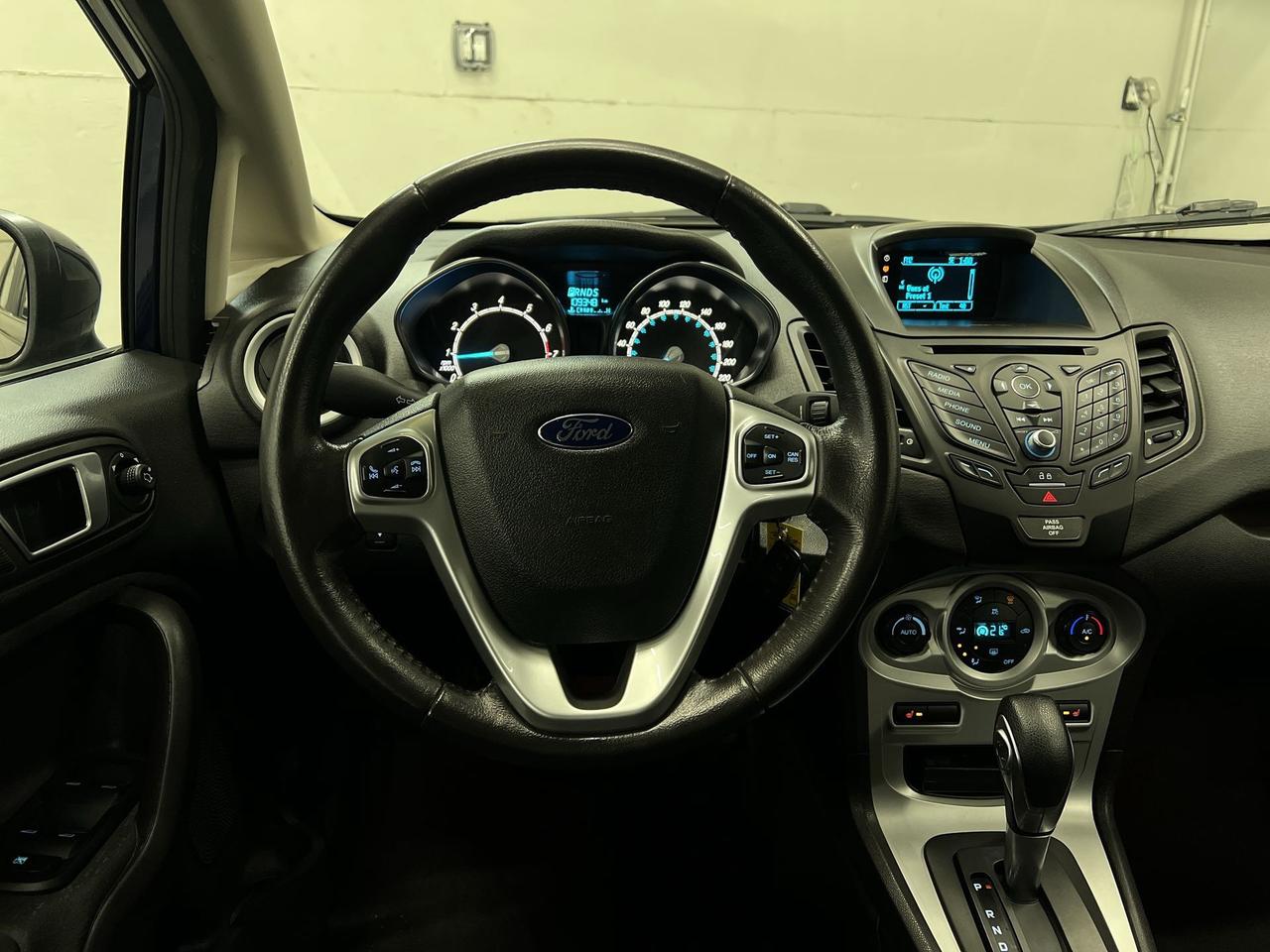 2016 Ford Fiesta SE| CERTIFIED LOW KMS!| AUTO| BLUETOOTH| HTD SEATS Photo