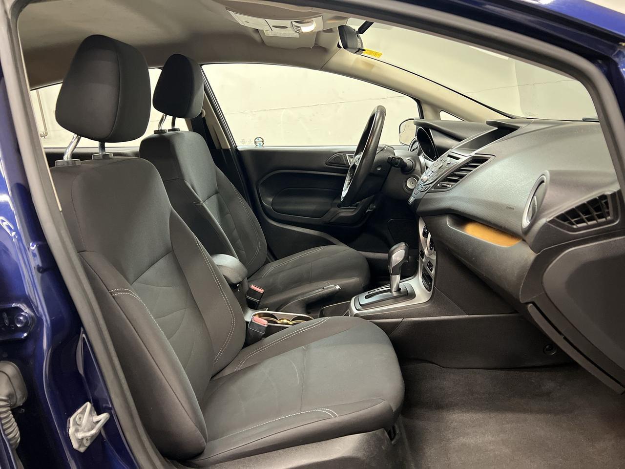 2016 Ford Fiesta SE| CERTIFIED LOW KMS!| AUTO| BLUETOOTH| HTD SEATS Photo