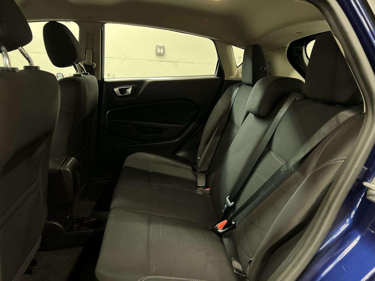 2016 Ford Fiesta SE| CERTIFIED LOW KMS!| AUTO| BLUETOOTH| HTD SEATS Photo