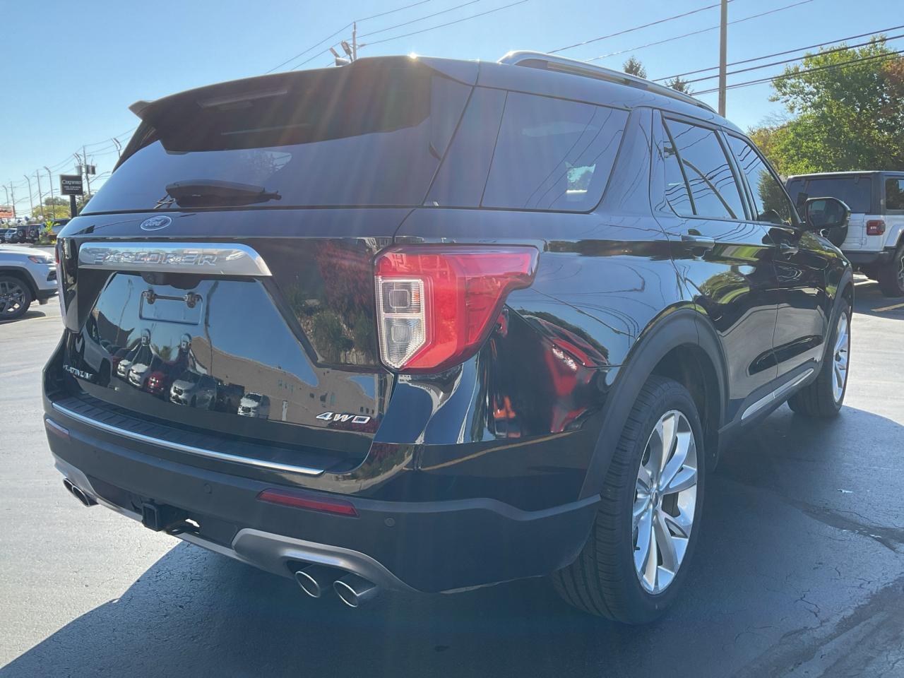 2022 Ford Explorer TECH PKG / B&O AUDIO / RMT START / TRAILER TOW Photo