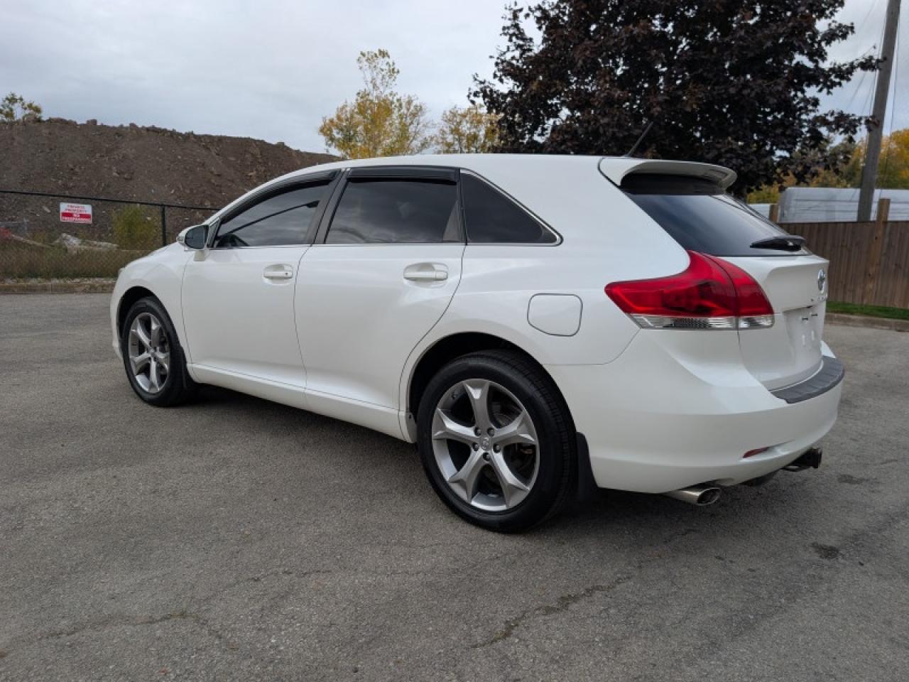 2016 Toyota Venza AWD XLE  **3.5L V6 - PWR GATE** Photo2