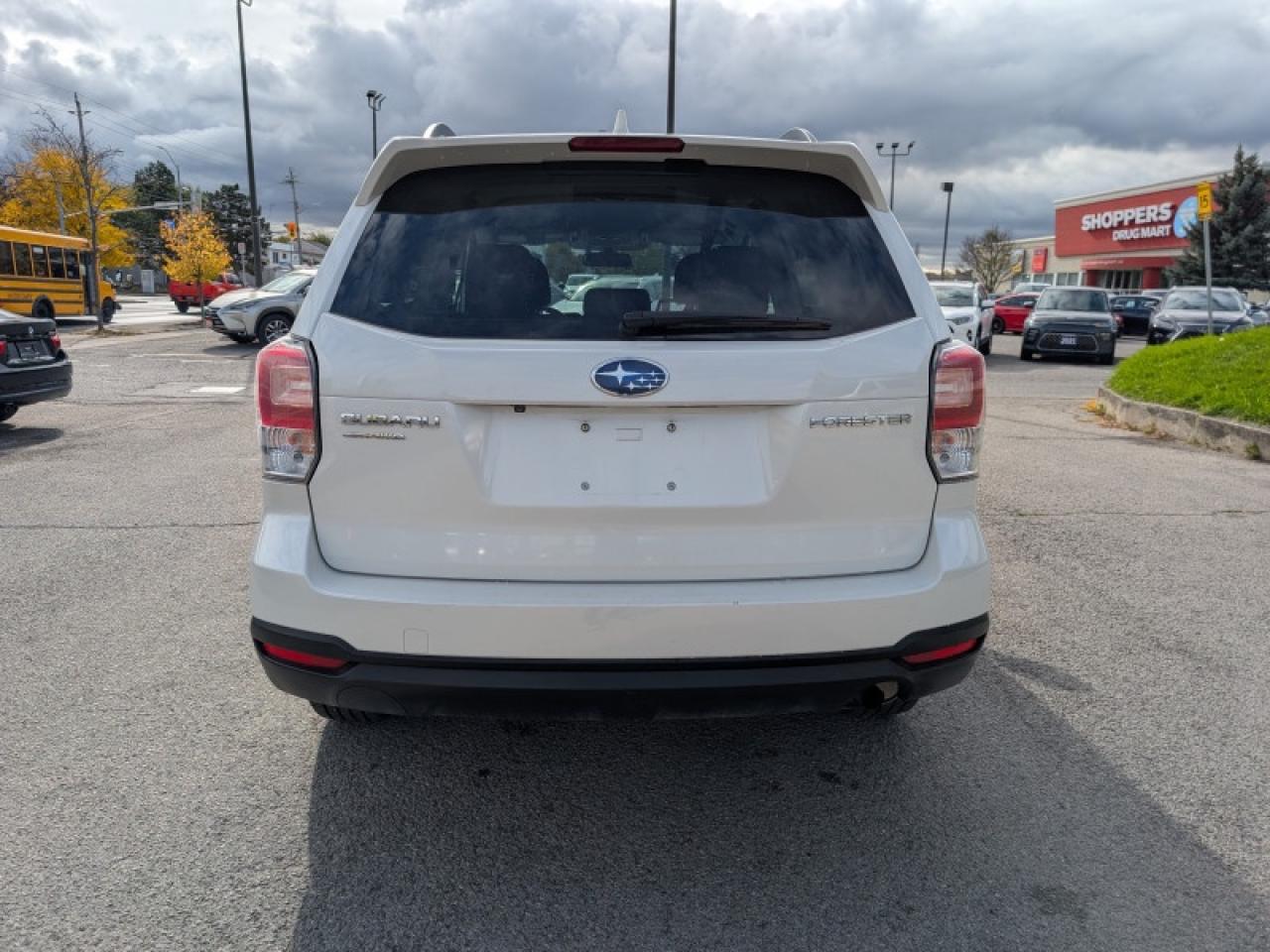 2018 Subaru Forester 2.5i Convenience  **VERY LOW KMS** Photo3