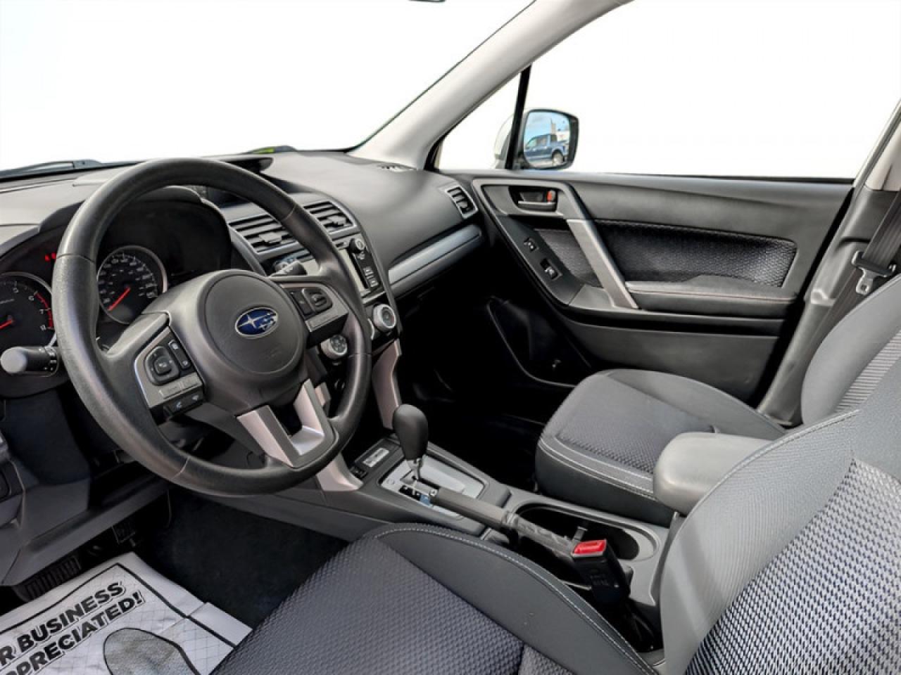 2018 Subaru Forester 2.5i Convenience  **VERY LOW KMS** Photo