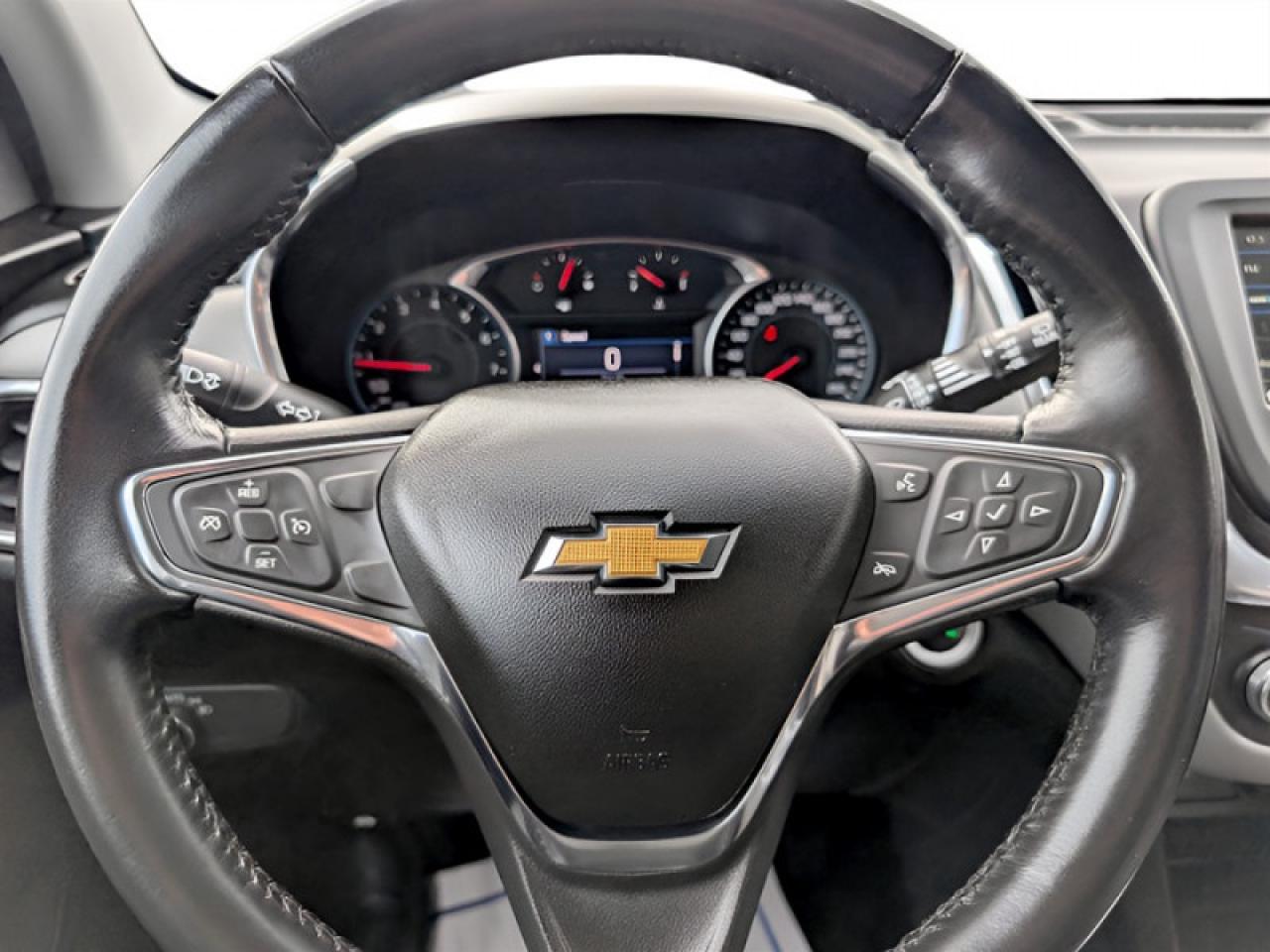 2019 Chevrolet Equinox LT w/1LT  **LOW KMS - 29 SERV. RECS.** Photo