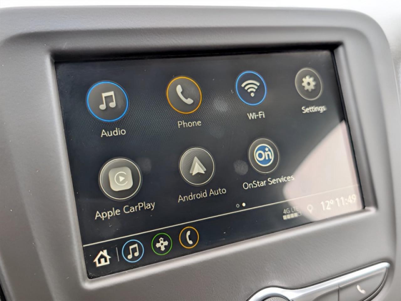 2019 Chevrolet Equinox LT w/1LT  **LOW KMS - 29 SERV. RECS.** Photo