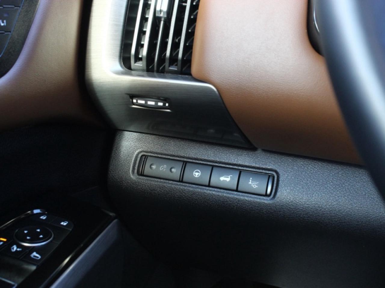 2023 Nissan Pathfinder Platinum  - Cooled Seats Photo