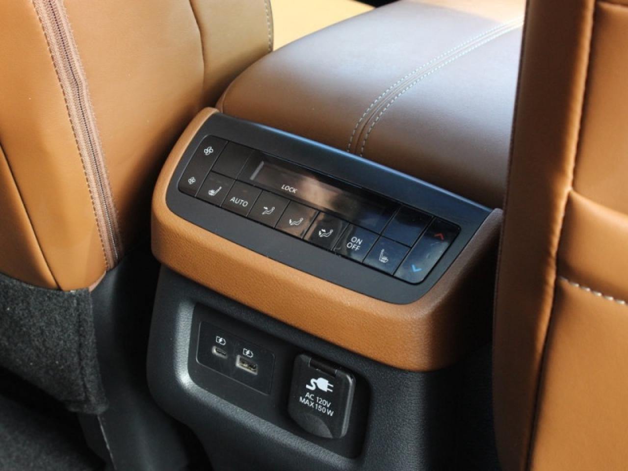 2023 Nissan Pathfinder Platinum  - Cooled Seats Photo