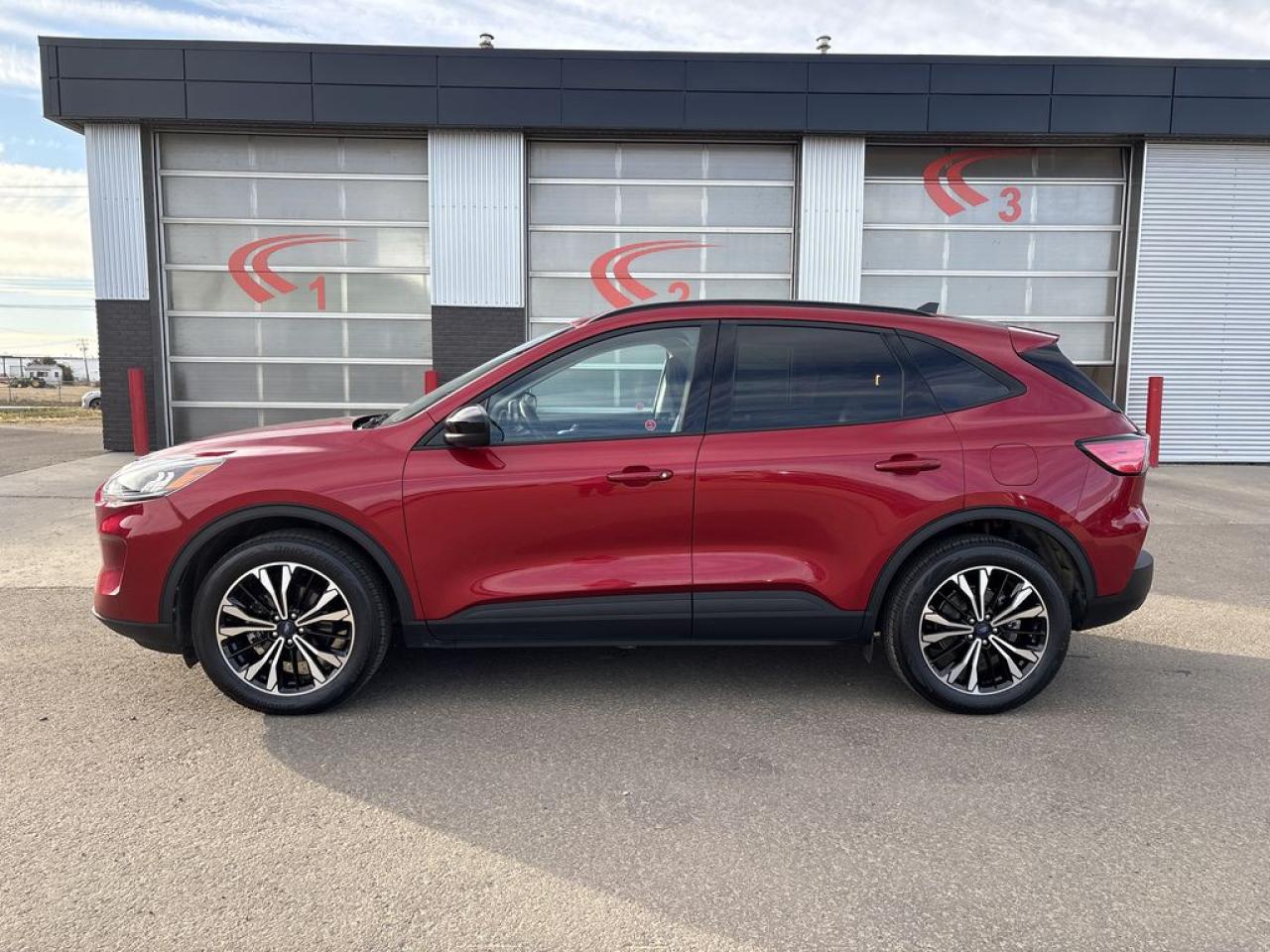 2021 Ford Escape SEL Photo5