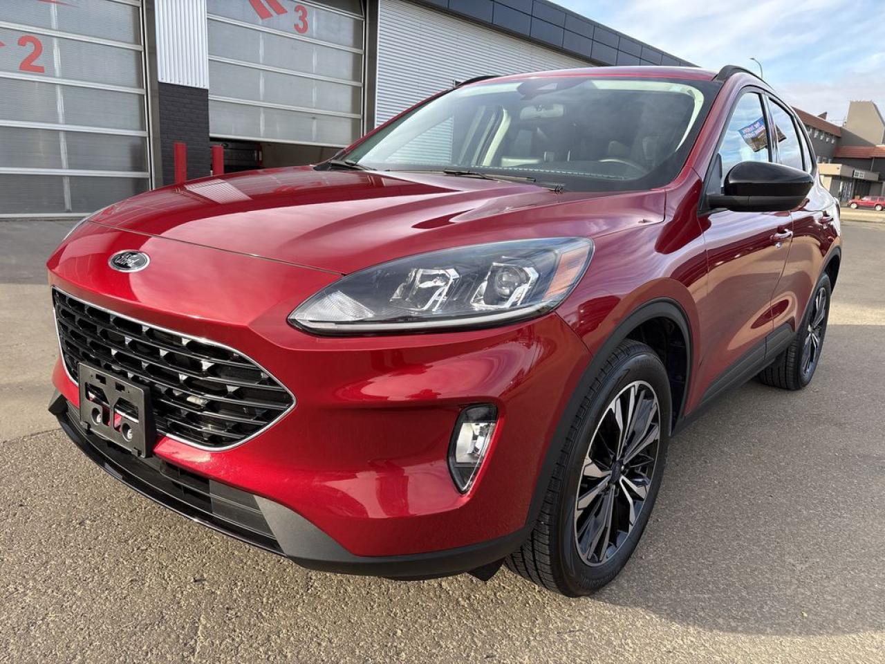 2021 Ford Escape SEL Photo1