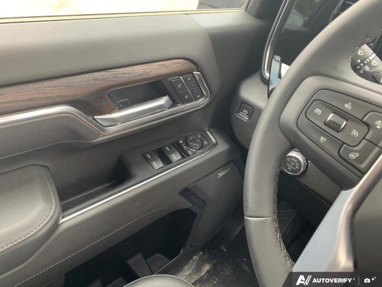 2026 GMC Sierra 2500 HD SLT  - Leather Seats - Sunroof Photo