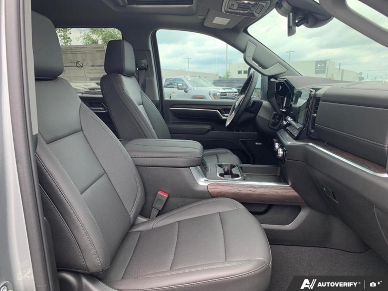 2026 GMC Sierra 2500 HD SLT  - Leather Seats - Sunroof Photo