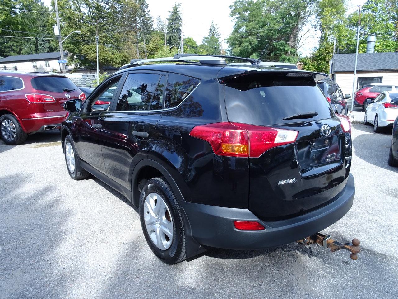 2013 Toyota RAV4 LE - Photo #8