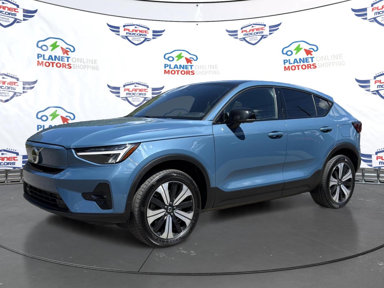 2023 Volvo C40 Recharge Pure Electric Pure Electric Plus Twin eAWD/NO ACCIDENT/CLEAN CARFAX/ONE OWNER Photo