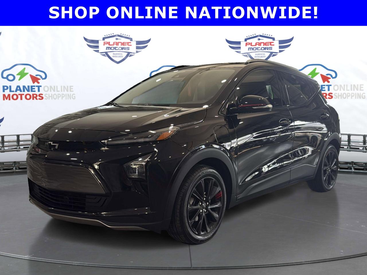 *RED LINE EDITION / ONE OWNER / NO ACCIDENT*Dealer Certified Pre-Owned. This Chevrolet Bolt EUV boasts a Electric engine powering this Automatic transmission. Wireless Charging for devices, Wireless Apple CarPlay/Wireless Android Auto capability, Wipers, front intermittent, variable, with washers.*This Chevrolet Bolt EUV Features the Following Options *Wiper, rear intermittent with washer, Windshield, solar absorbing, Windows, power with rear Express-Down, Windows, power with driver Express-Up and Down, Window, power with front passenger Express-Up and Down, Wi-Fi Hotspot capable (Terms and limitations apply. See onstar.ca or dealer for details.), Wheels, 17 (43.2 cm) Silver painted aluminum, Visors, driver and front passenger vanity mirrors, covered, sliding, USB charging-only ports, one type-A and one type-C, charging only, located on rear of centre console, Tires, P215/50R17 all-season blackwall, Michelin Selfseal puncture-sealing.*Visit Us Today *Test drive this must-see, must-drive, must-own beauty today at Planet Motors, 30 Major Mackenzie Dr. E, Richmond Hill, ON L4C 1G7.