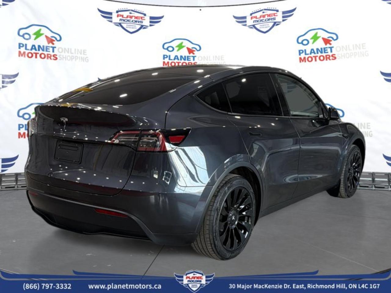 2024 Tesla Model Y RWD Photo4