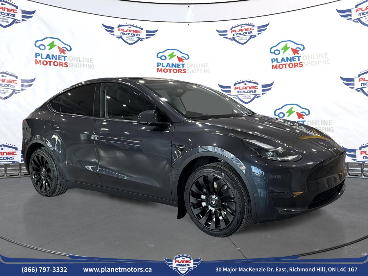 2024 Tesla Model Y RWD Photo2