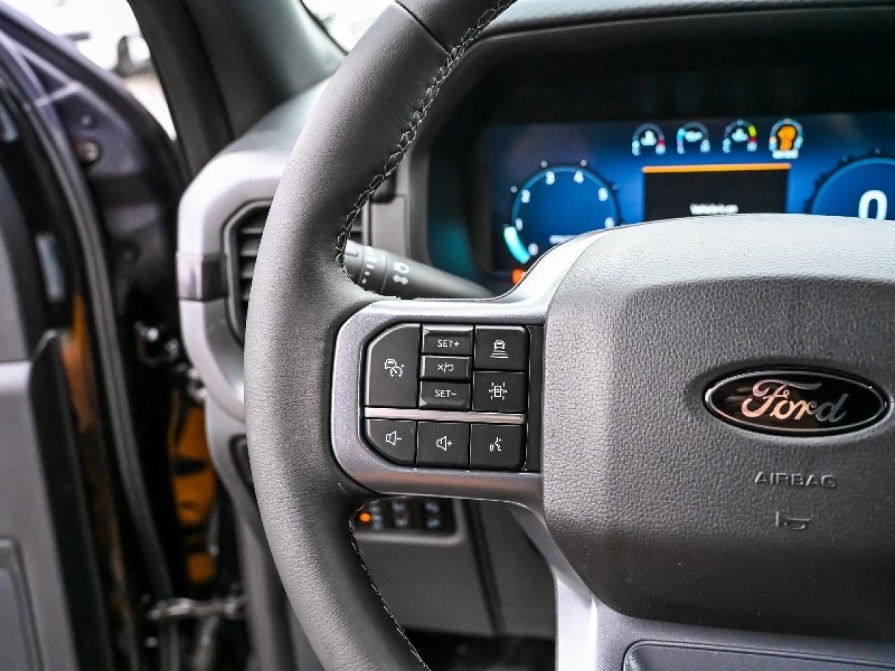 2025 Ford F-150 XLT Photo